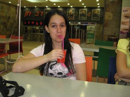 הברד בא בטוב בחום הזה!